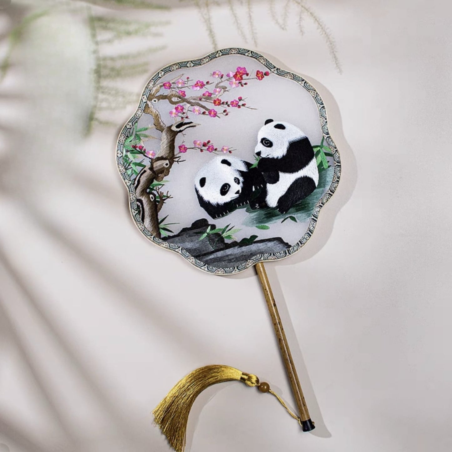 Abanico bordado de Suzhou: una obra maestra de tradición y elegancia 🌸