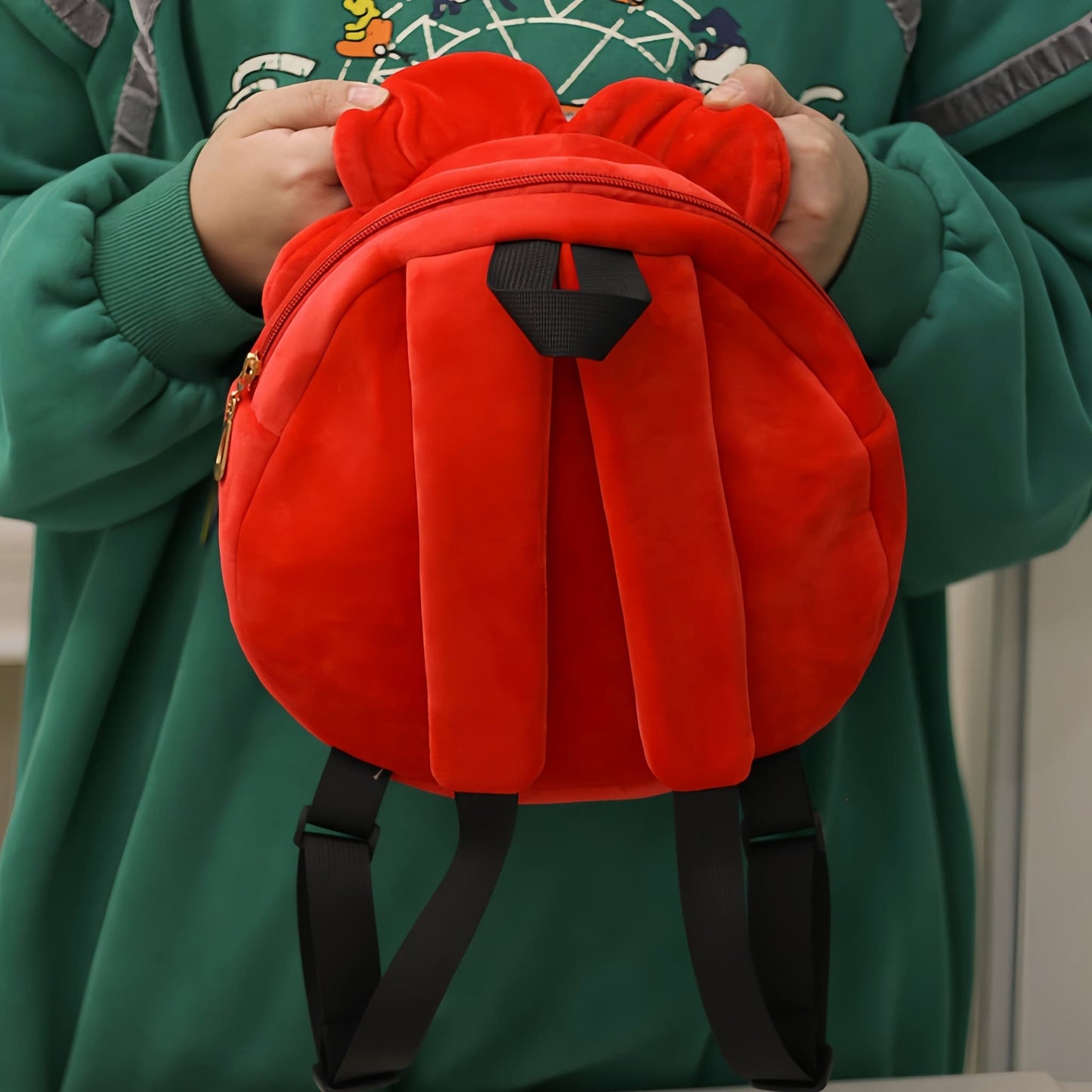 Mochila de peluche Hua Hua Panda: adorablemente única y lista para viajar contigo