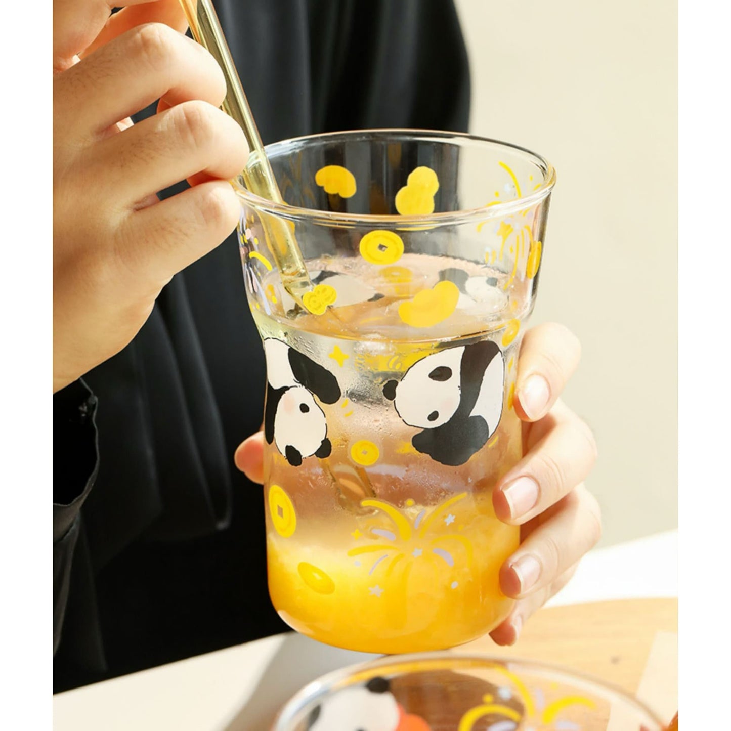 Panda Glass Bottle – Cute, Playful, and Surprisingly Addictive! 🐼💧