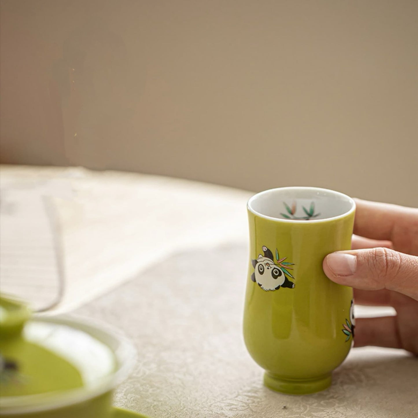 パンダの竹カップ – あらゆる飲み物にぴったりのパートナー ☕🐼