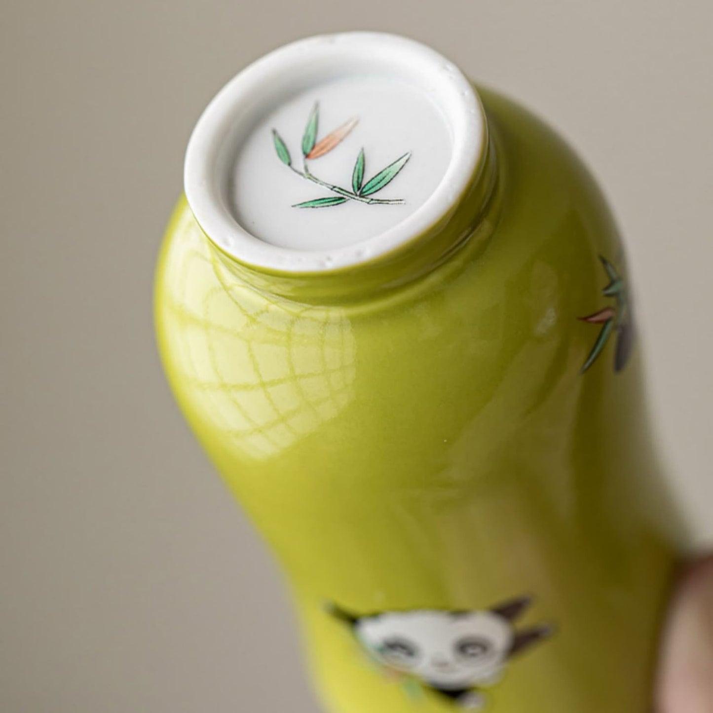 パンダの竹カップ – あらゆる飲み物にぴったりのパートナー ☕🐼