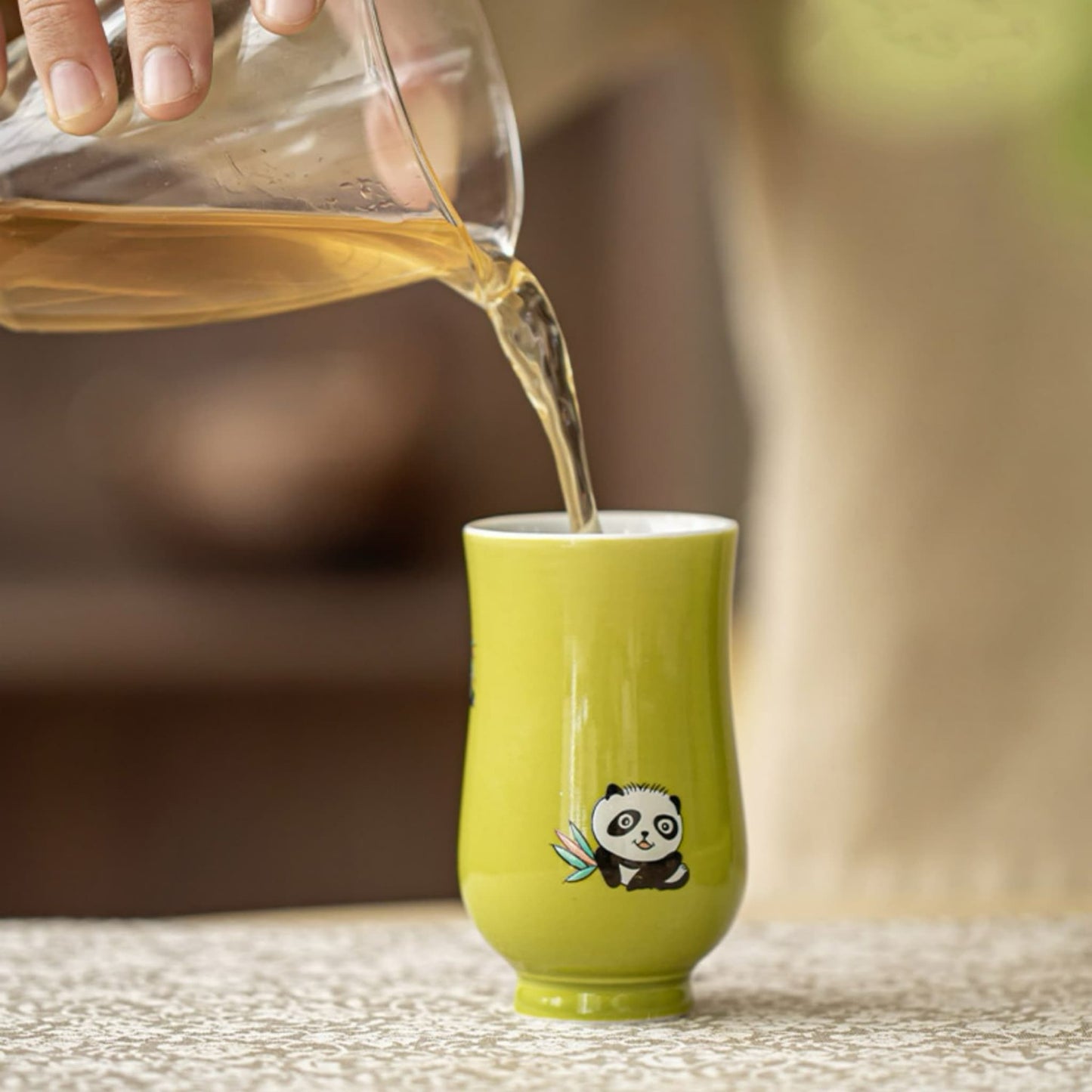 パンダの竹カップ – あらゆる飲み物にぴったりのパートナー ☕🐼