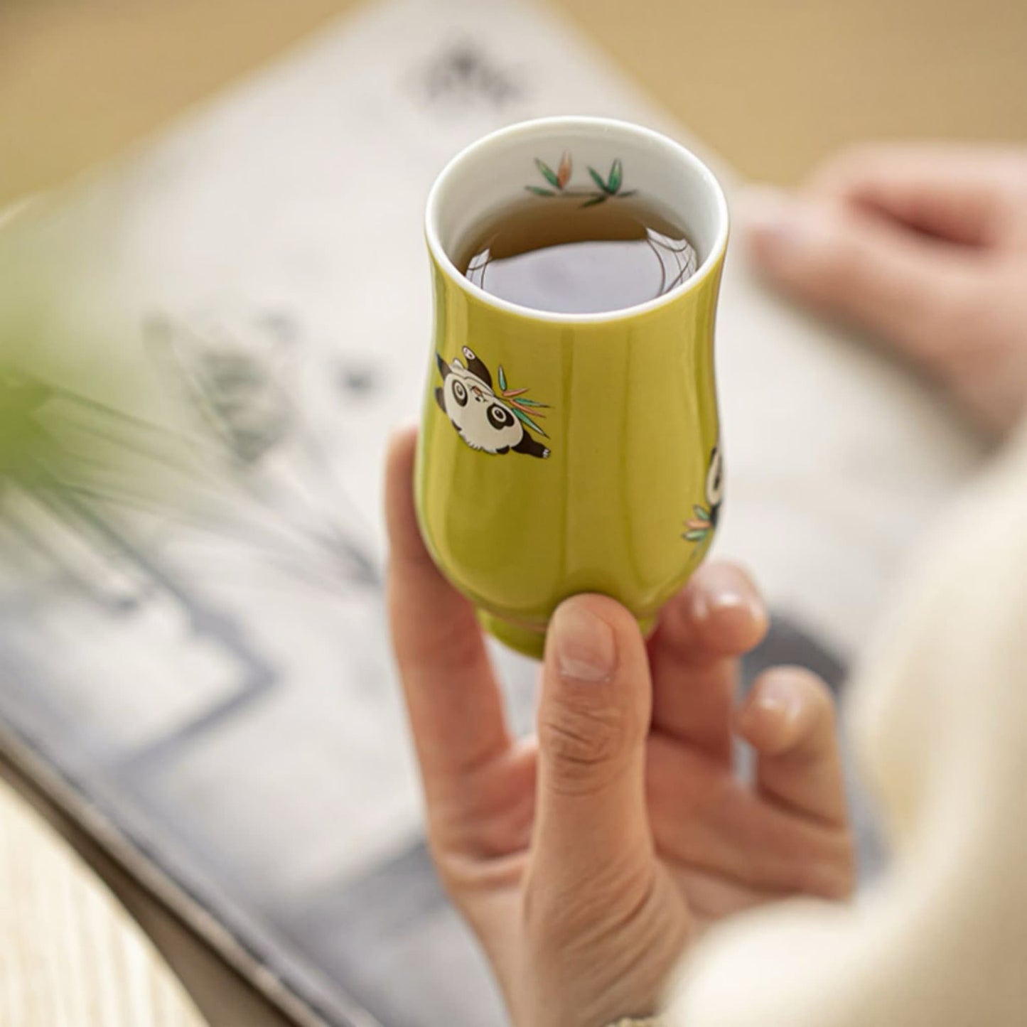 パンダの竹カップ – あらゆる飲み物にぴったりのパートナー ☕🐼