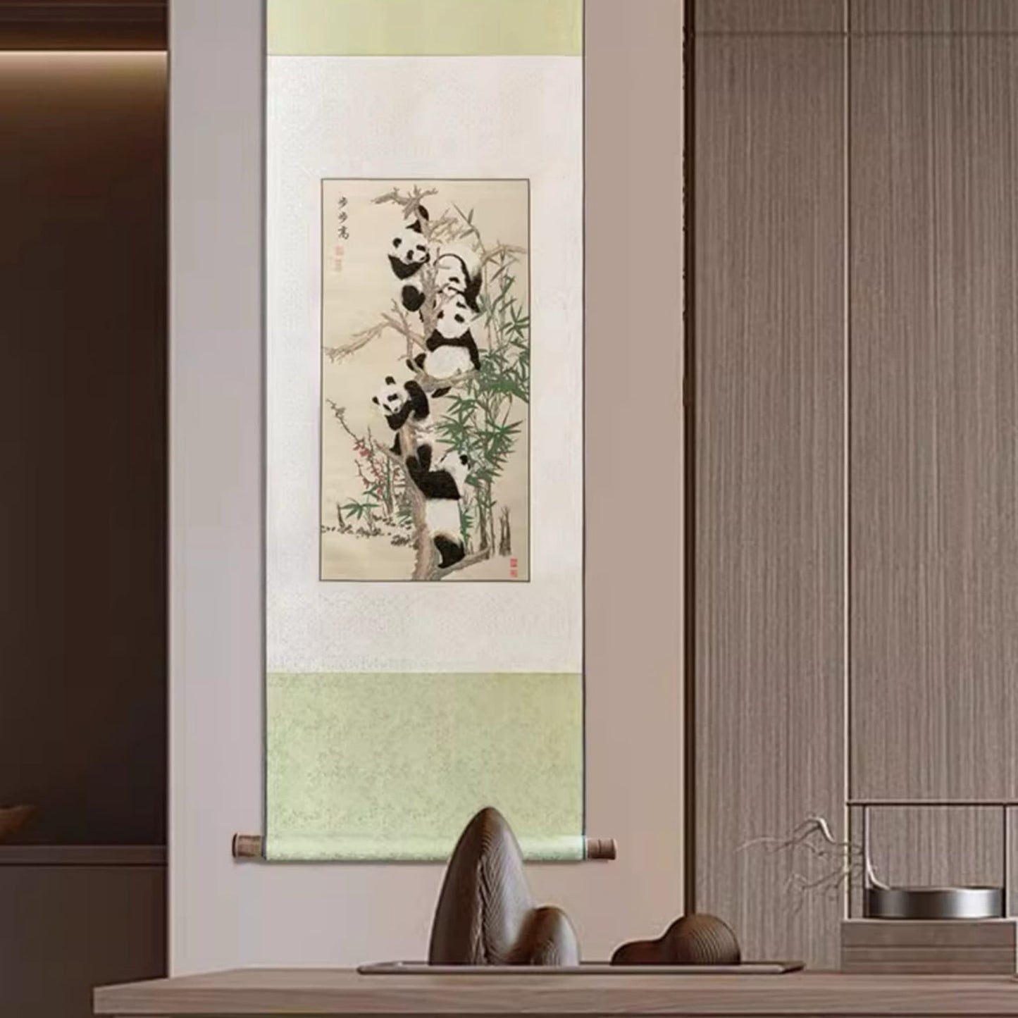 “Climbing Panda” Handwoven Silk Scroll – A Masterpiece of Intangible Cultural Heritage 🐼✨