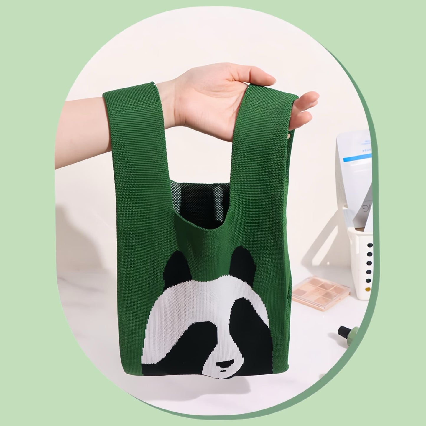 Panda-Themed Fashion Bag – Compact and Stylish Panda Wristlet