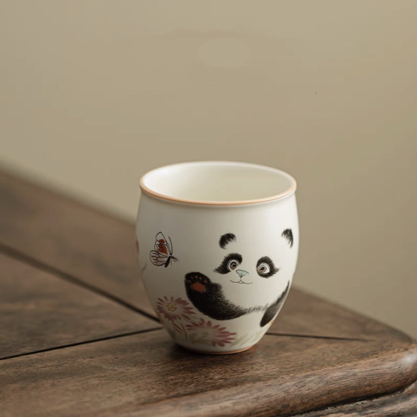 パンダティーセット – ティータイムにぴったりのお供 ☕🐼