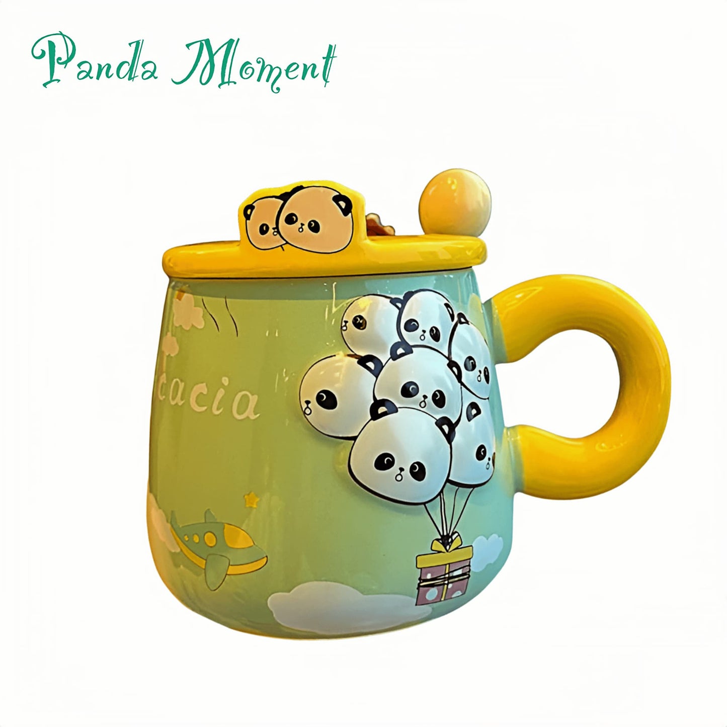 パンダのエンボス加工が施された陶器のマグカップ – キスしたくなるほどかわいいカップ🐼☕