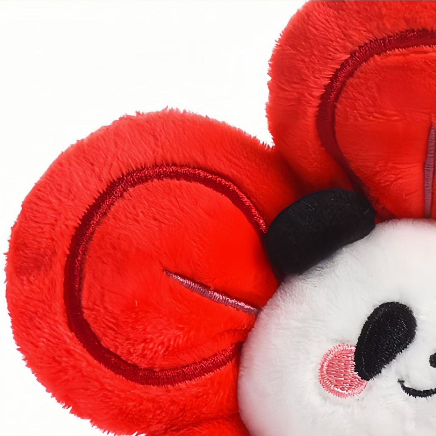 フアフアパンダペンダント – 大きな笑顔をもたらす小さなチャーム 🐼✨