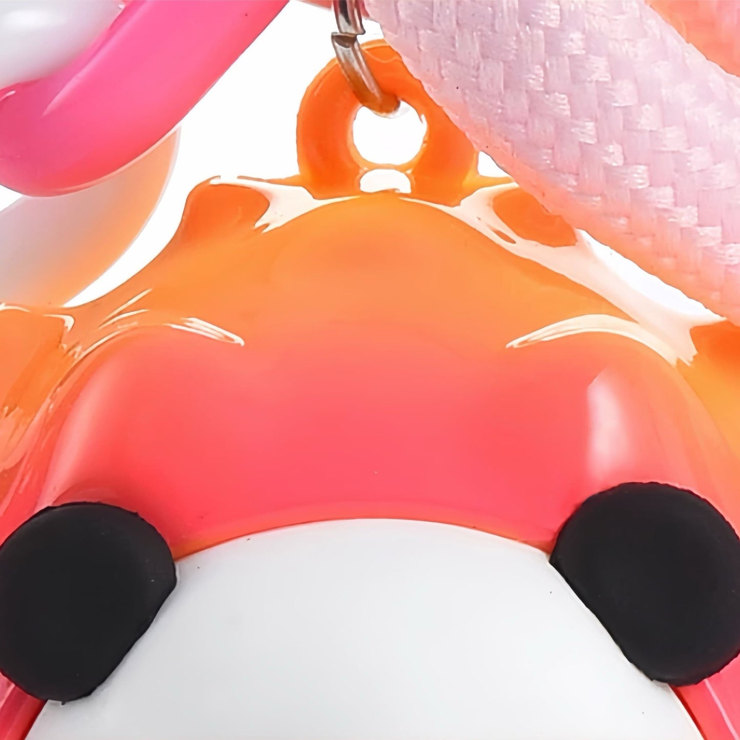 フアフアパンダペンダント – 大きな笑顔をもたらす小さなチャーム 🐼✨