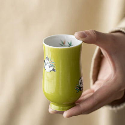 パンダの竹カップ – あらゆる飲み物にぴったりのパートナー ☕🐼