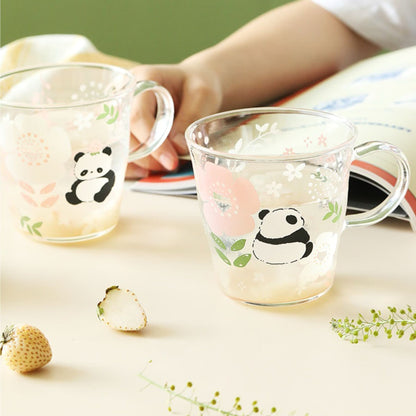 パンダのガラスカップ – 水分補給に最高にかわいい方法🐼💧