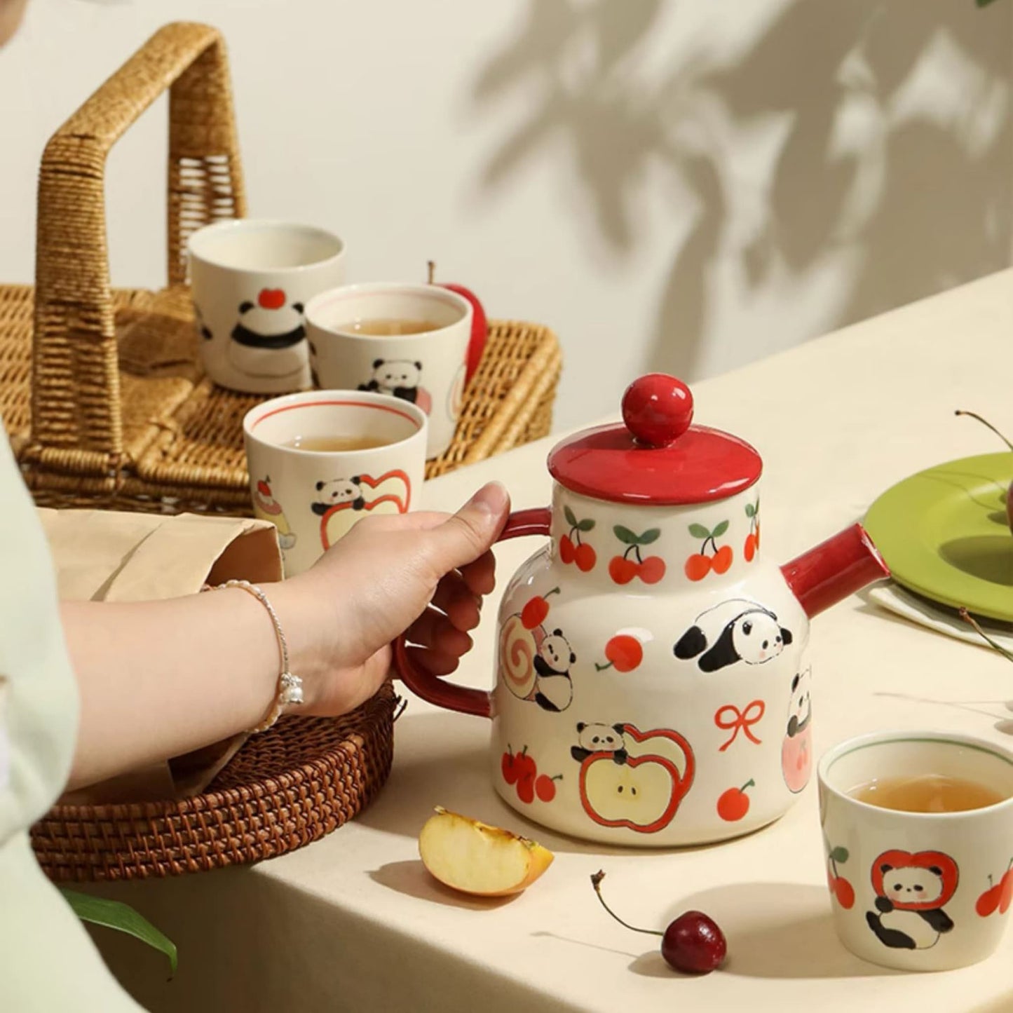 パンダの陶器マグカップ – 飲み物を抱きしめる最高の贈り物🐼☕