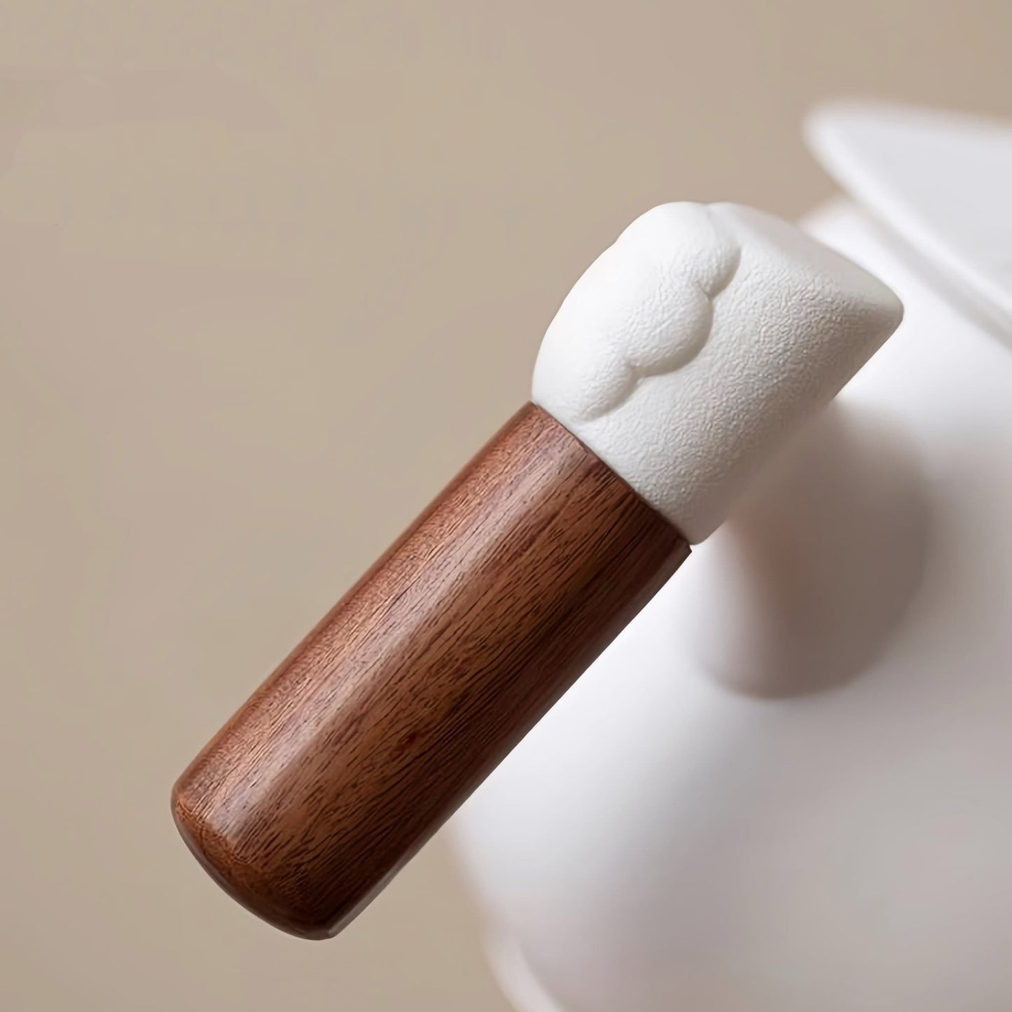 🐼 カンフー・パンダ セラミックマグカップセット – 蓋、トレイ、木製ハンドル付きのスタイリッシュなギフトマグカップ