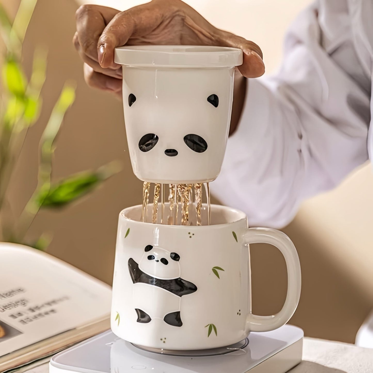 🐼 パンダセラミックマグカップ – スタイリッシュな高温焼成カップ、蓋と木製ハンドル付き、紅茶、コーヒー、ワインに最適