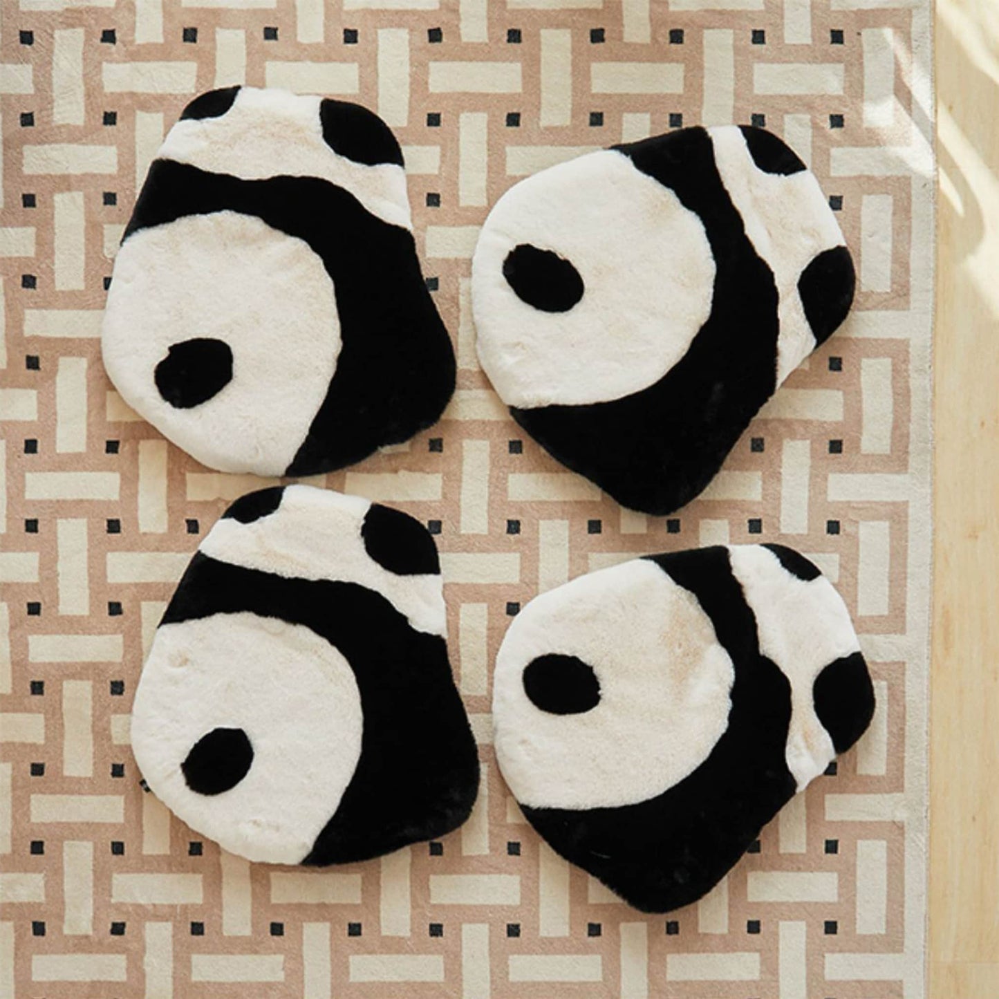 Cojín de Panda Enojado: una almohada de peluche irresistiblemente linda y suave 🐼💥