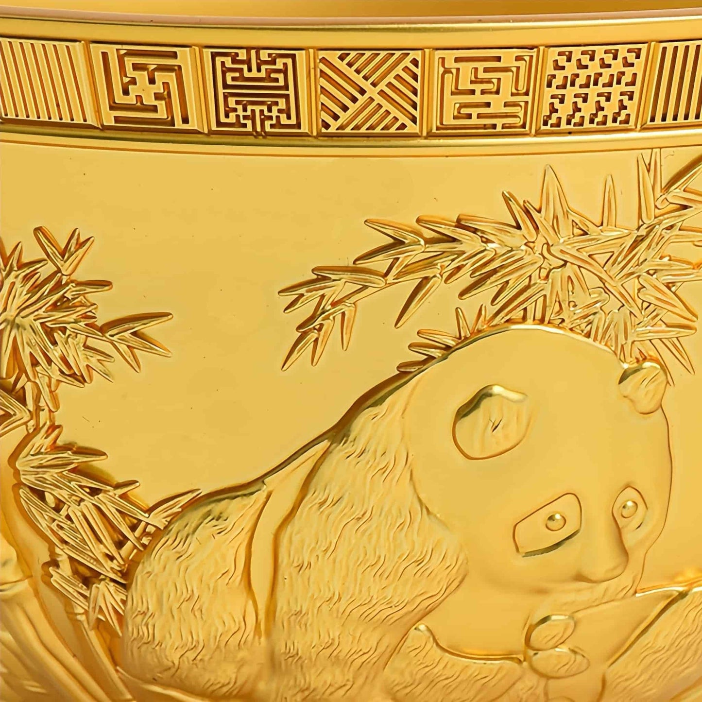 黄金の飯碗 – 富、名声、そして文化遺産の象徴 🏆🍚
