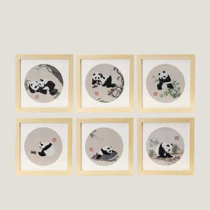 「パンダと蜀の錦」 – 四川省国立博物館所蔵の手織りシルクアート🐼✨