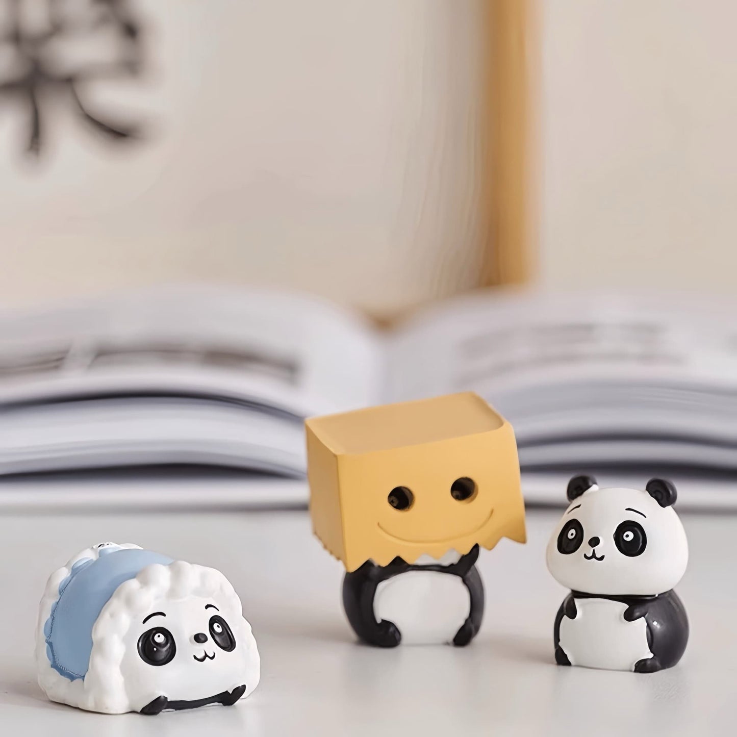 Adorno de resina con temática de panda: una decoración encantadora para cualquier espacio
