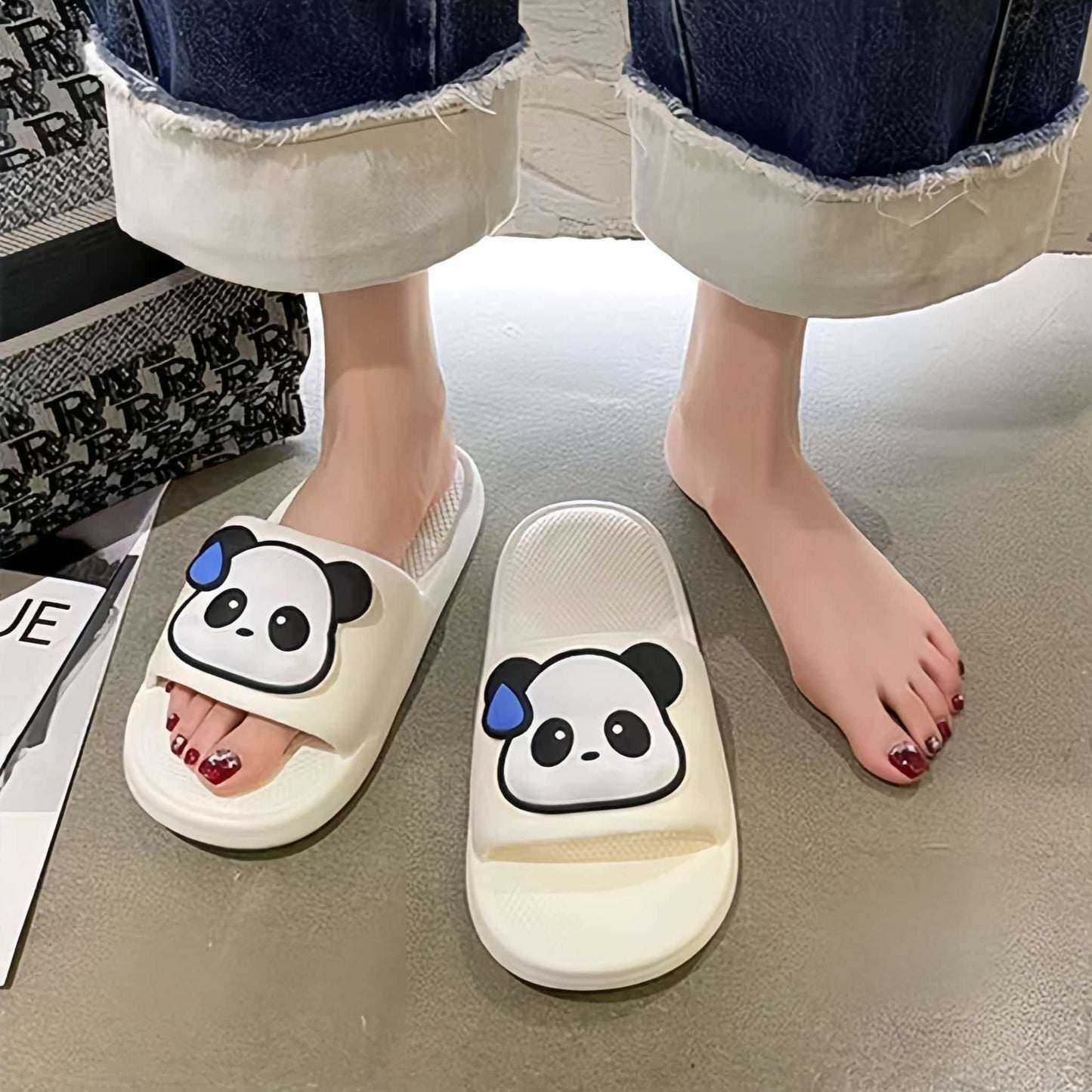🐼 Panda Charm Slippers – Irresistible Comfort & Style